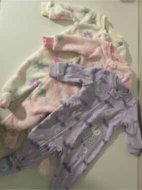 3-Pack Baby Girl Fleece Sleepers 3-6M Footed Pajamas Owl Unicorn Stars Bundle